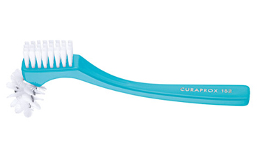 CURAPROX BDC SPAZZOLINO BREVETTATO PER DENTIERE 1 PEZZO COLORE AZZURRO - Farmacia Dott. Pasquale Russo